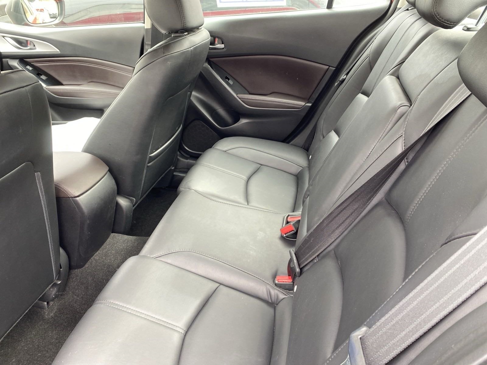 2018 Mazda Mazda3 4-Door Touring